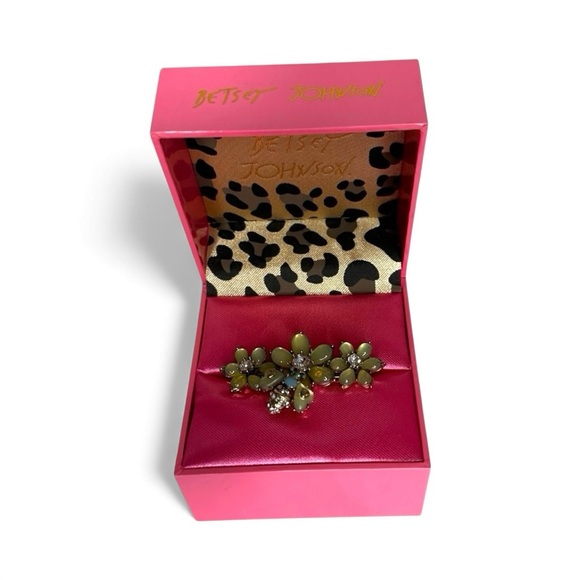 Betsey Johnson Flower
Rhinestone Bee Stretch Duo
Ring Very Rare - Picture 7 of 9